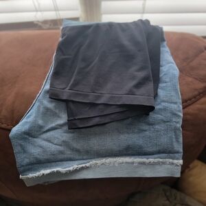 Levi Strauss maternity shorts